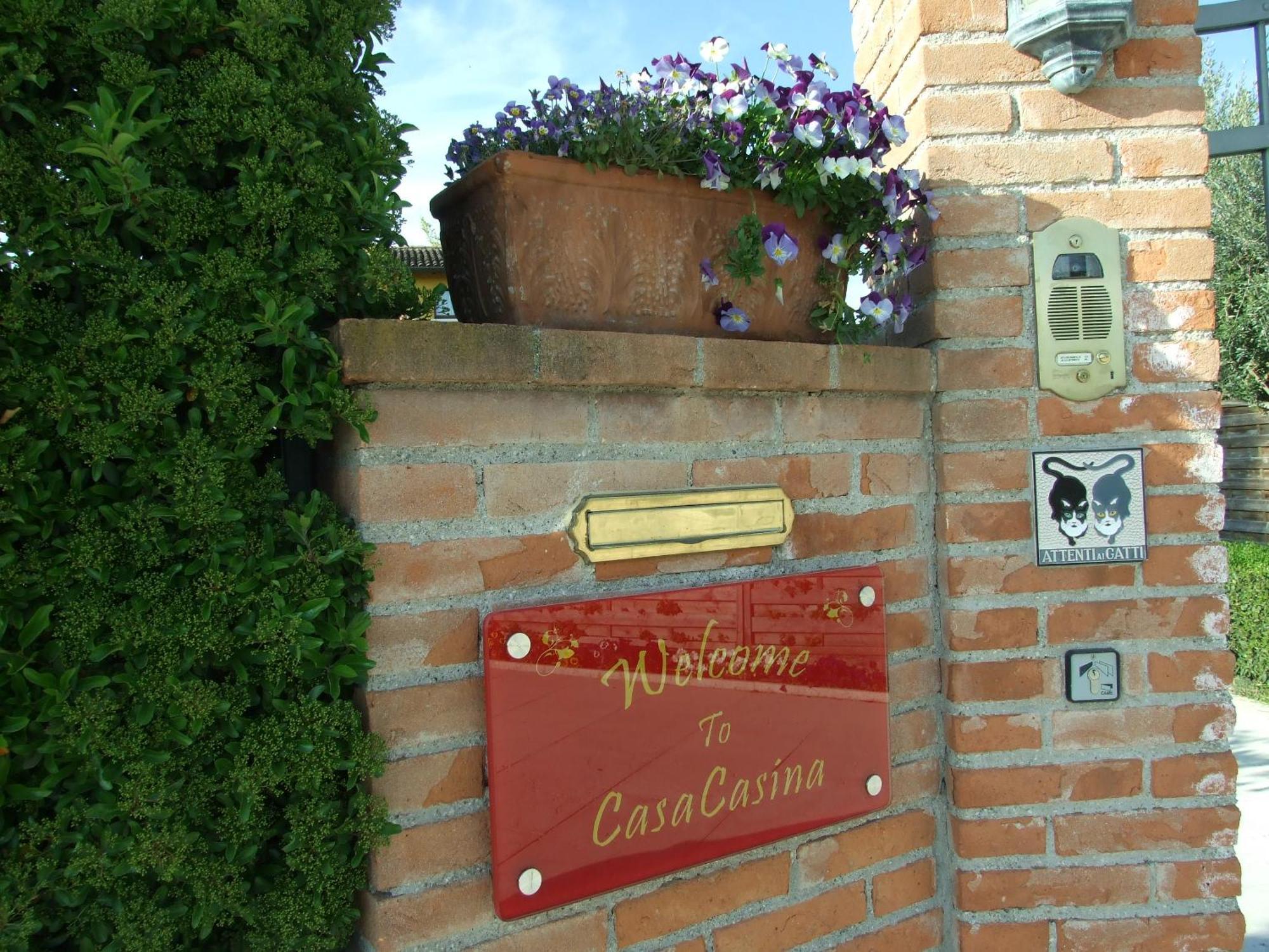 B&B Casacasina มอนซามบาโน ภายนอก รูปภาพ