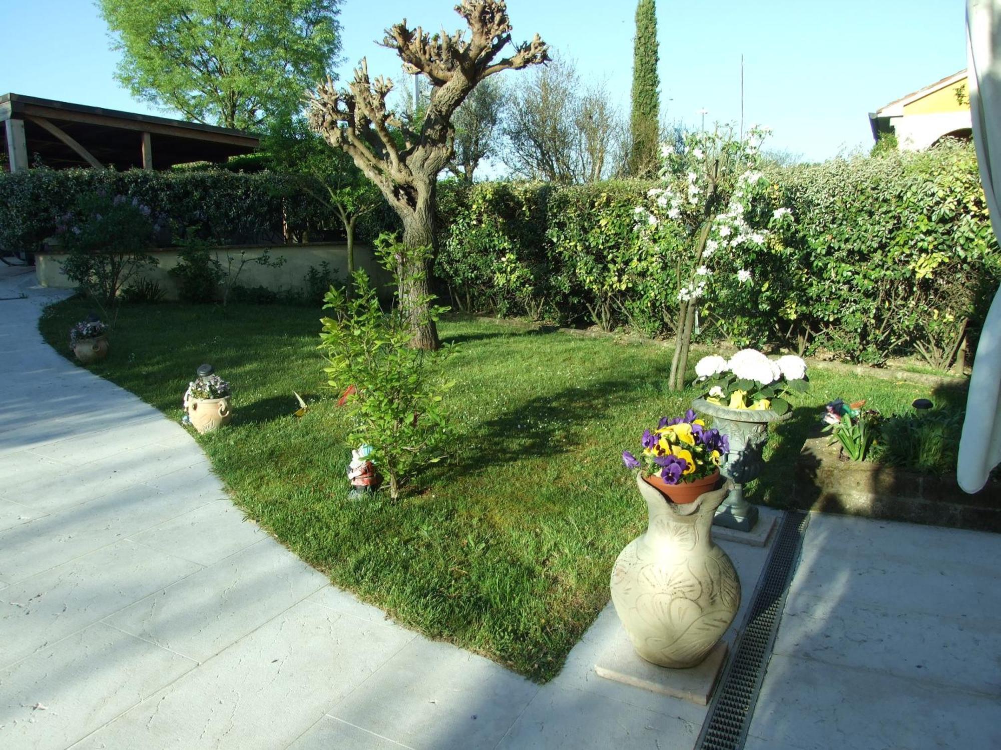 B&B Casacasina มอนซามบาโน ภายนอก รูปภาพ