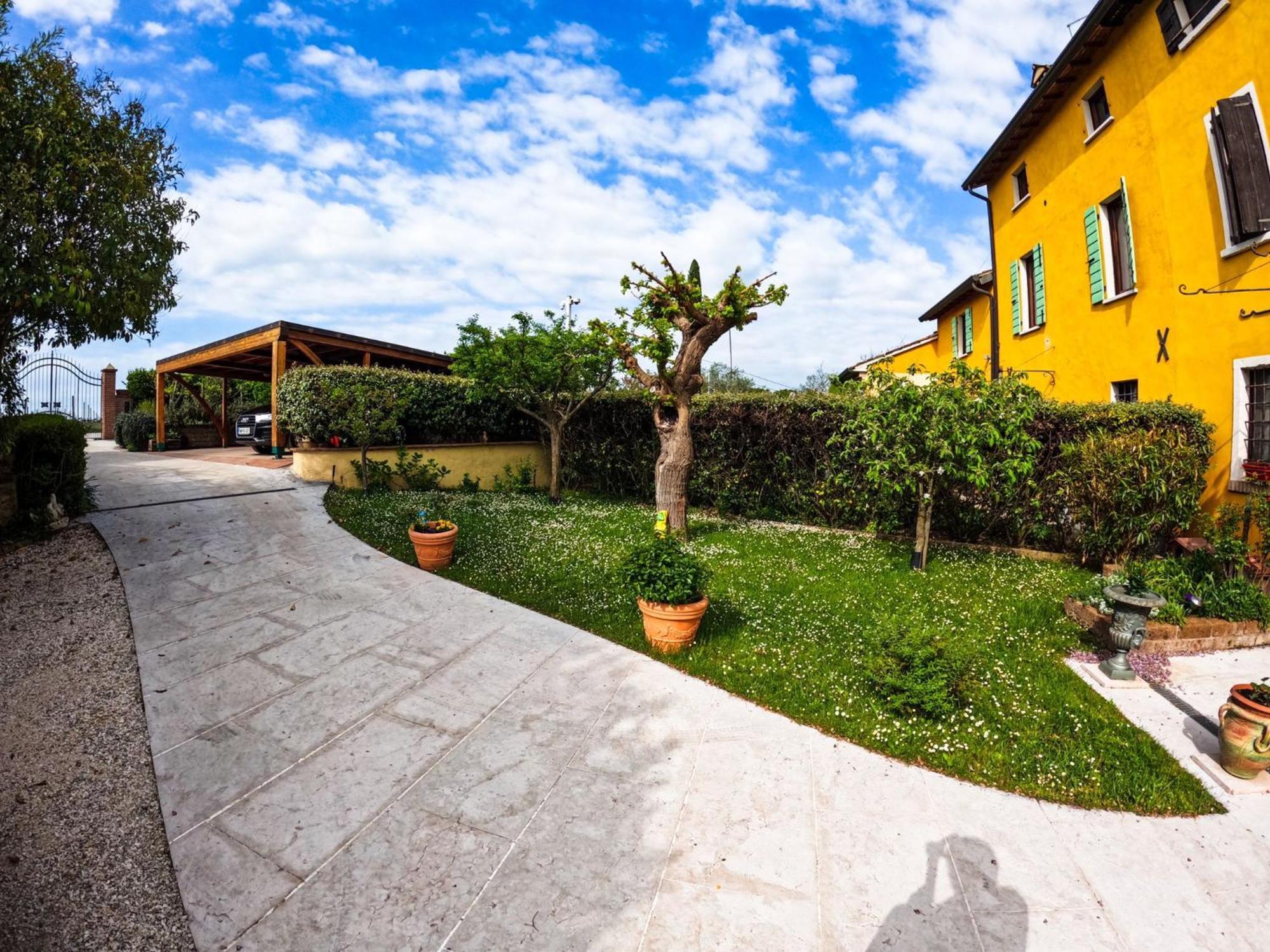B&B Casacasina มอนซามบาโน ภายนอก รูปภาพ