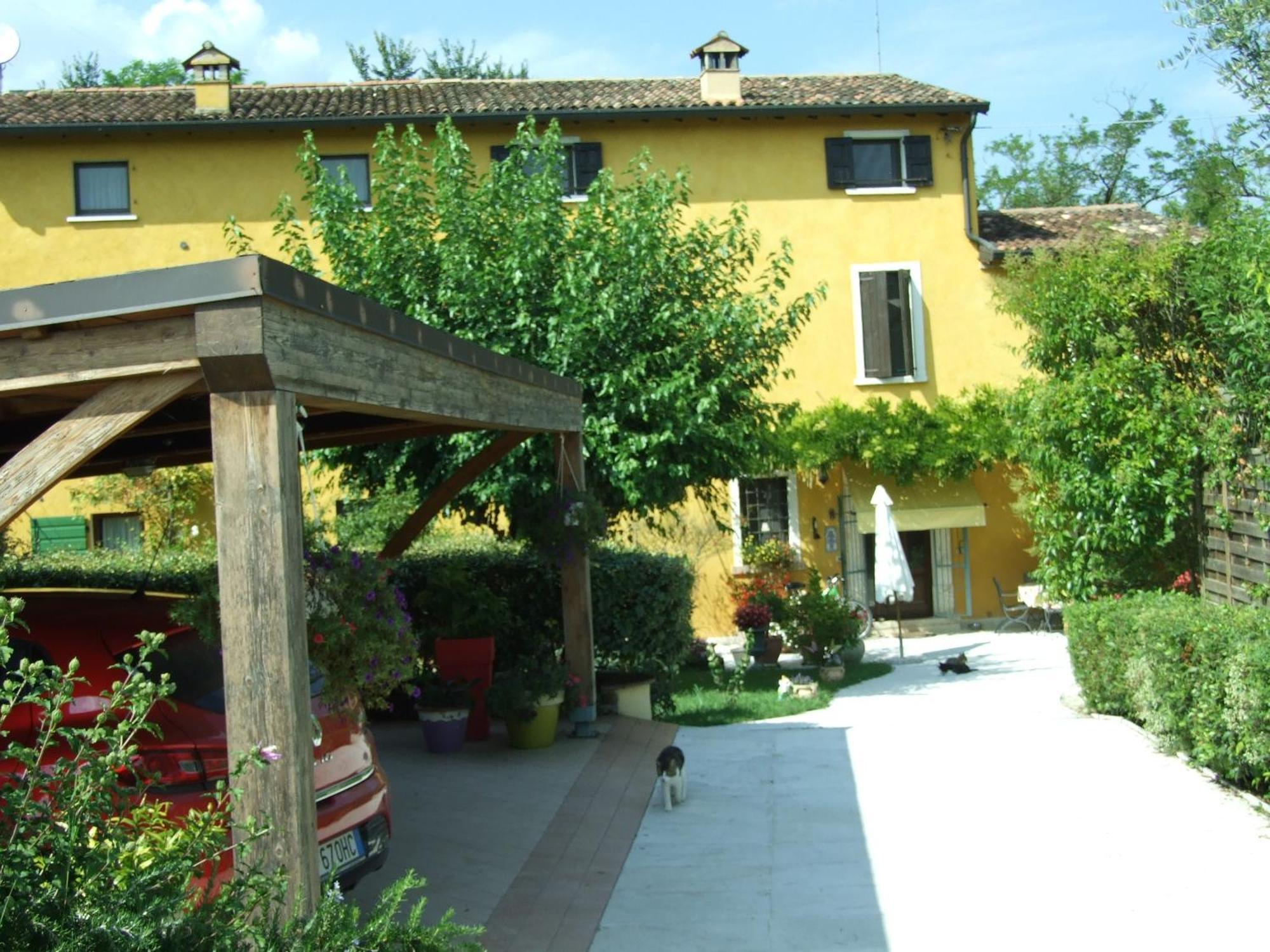 B&B Casacasina มอนซามบาโน ภายนอก รูปภาพ